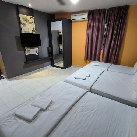 Golden Guest House Куантан Экстерьер фото