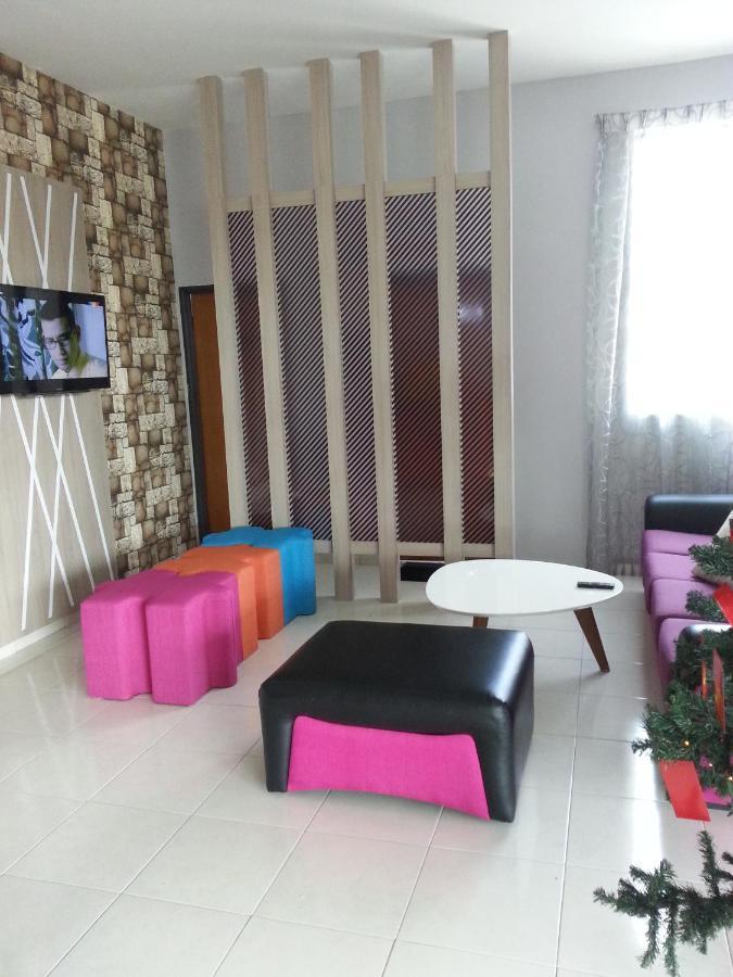 Golden Guest House Куантан Экстерьер фото